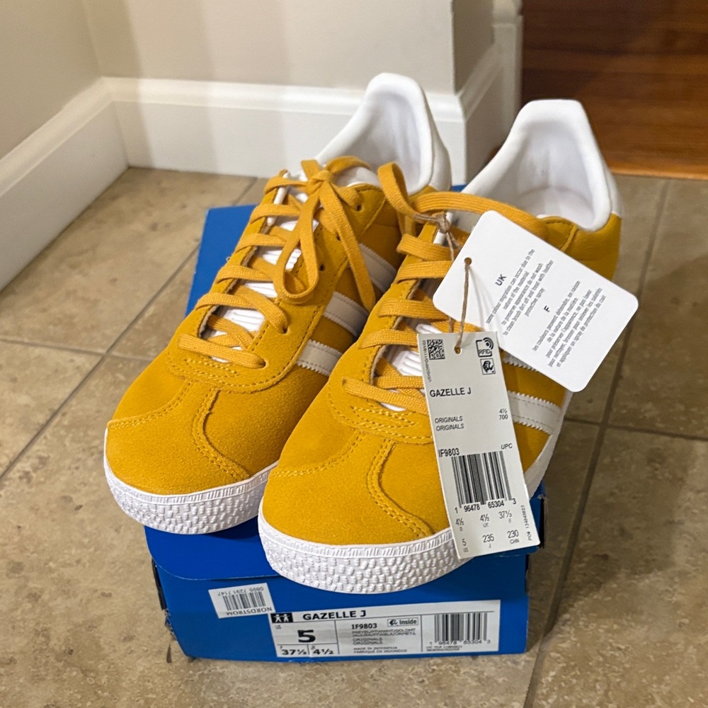 Adidas Gazelle Mustard Sneakers